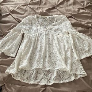 Lace belle sleeve top